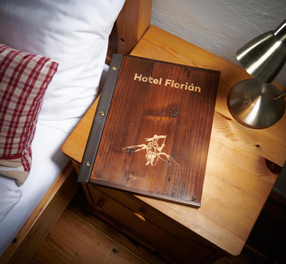Wellness Hotel Florian Ceske Zleby Stožec Buitenkant foto