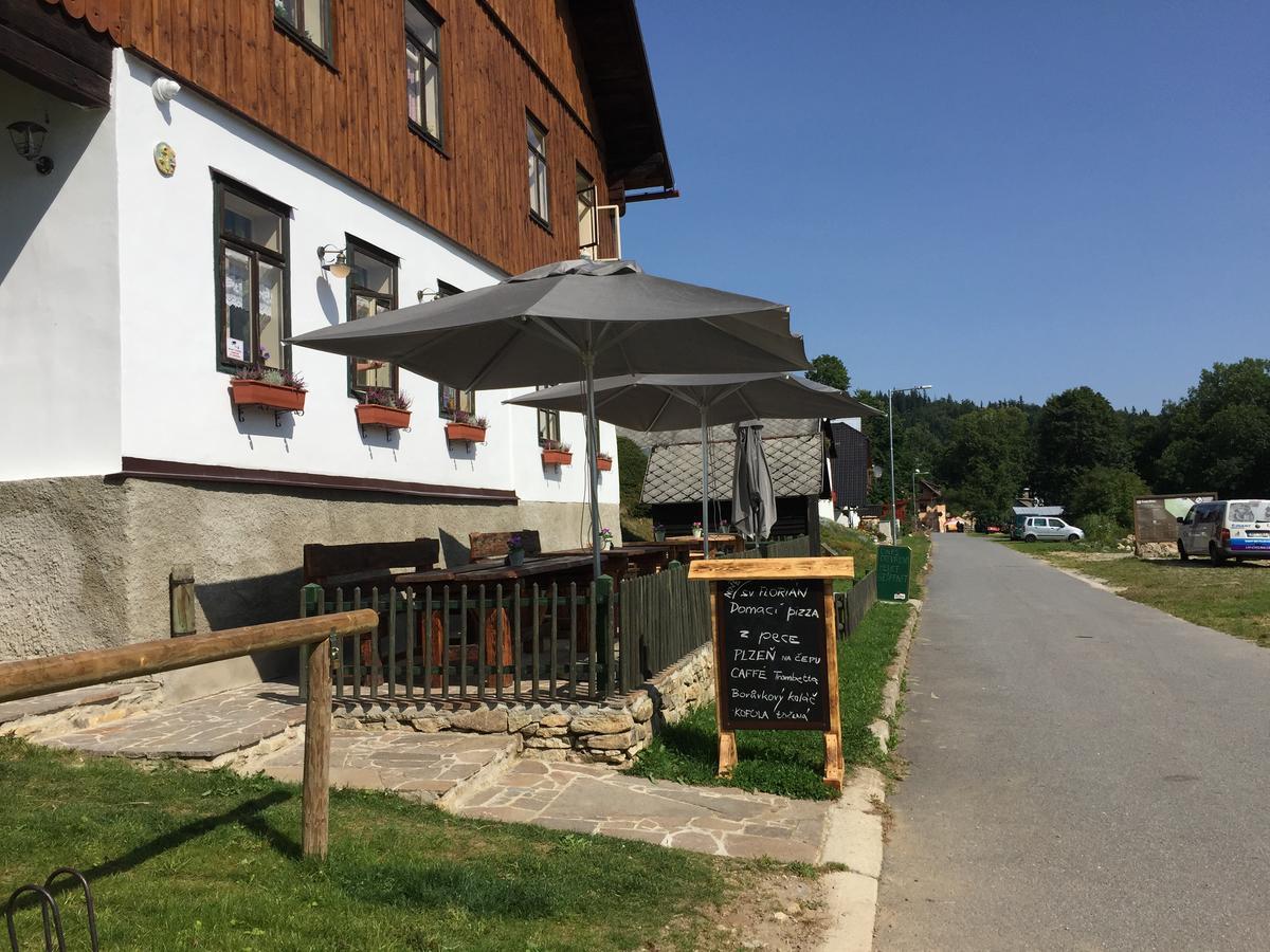 Wellness Hotel Florian Ceske Zleby Stožec Buitenkant foto